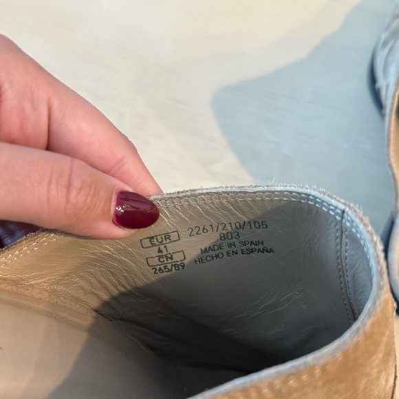 SOLD - Chic Cowboy Tan Mules - Picture 8 of 9